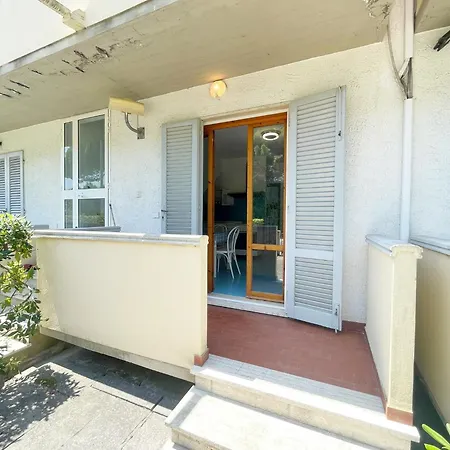 Casa Splash A By Zoom In Earth *